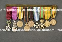 Barrette de miniatures de medailles belges 1939-1945. Miniature bar of Belgian medals, 1939–1945.