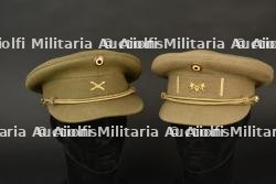 Lot de deux kepis d officiers de lanciers et d artillerie. Lot of two lancer and artillery officers  kepis.