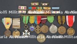 Medailles et barrettes de rappel de la guerre de Coree. Korean War medals and ribbon bars.