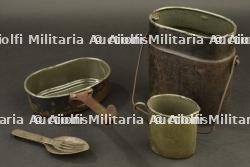 Gamelle et quart allemands.