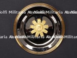 Assiettes de la Maison royale de Leopold III. Plates from the Royal Household of King Leopold III of Belgium.