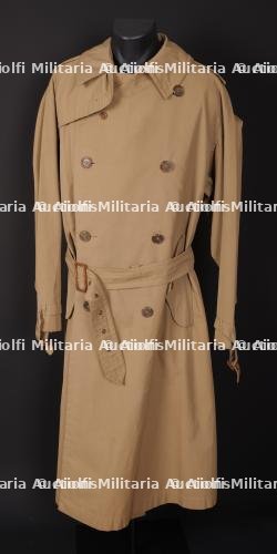 Trench-coat Burberry du roi Leopold III. Burberry trench coat belonging to King Leopold III of Belgium.