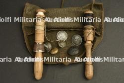 Lot d'objets de couture de poilu — miniature 3