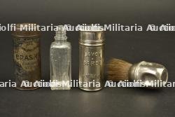 Lot d'objets du quotidien du poilu, rasage. — photo 6