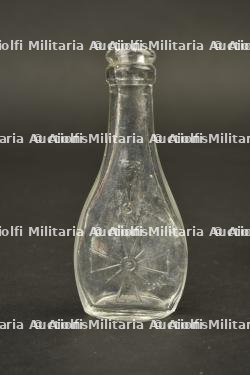 Lot d'objets du quotidien du poilu, hygiène, rasage et écriture. — miniature 2