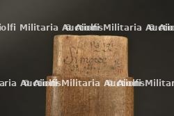 Lot d'objets du quotidien du poilu, hygiène, rasage et écriture. — photo 7