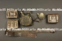 Equipement de Poilu ceinturon, cartouchières et bidon. — photo 5