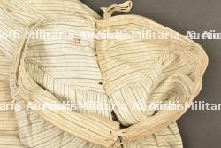 Lot d'effets en tissu de poilu — miniature 3
