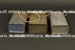 Lot de 3 boites de masques anti gaz M2 dont deux sont nominatives — miniature 5