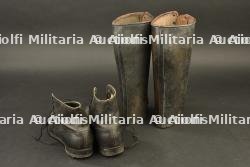 Ensemble d'équipement d'officier, souliers, jambières, jumelles et éperons — photo 9