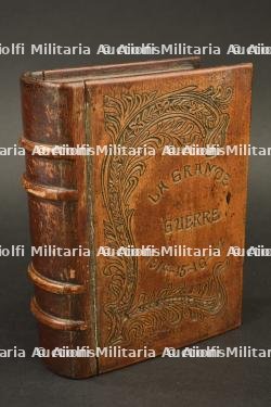 Ensemble de décorations et médailles — miniature 4