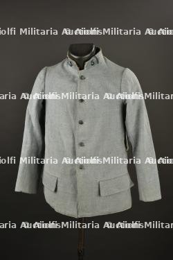 Vareuse modèle 1914 bleu horizon avec pattes de collet du 5e d'Infanterie