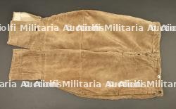 Pantalon culotte modèle 1914 de circonstance en velours cotelé à passepoil vert