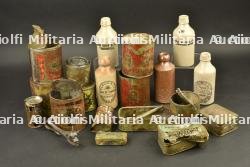 Fort lot de boites de nourriture, ouvre boîte et bouteilles de bière anglais de la 1ere guerre — photo 1