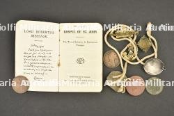 Plaques d'identité du Major C.A.Boone du 123rd Battalion Royal Grenadiers et du Private E. Turner du 76th Battalion, pip et collar badges — miniature 2