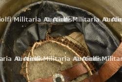 Casque MkI avec insigne du Canadian 4th Machine Gun Battalion nominatif — miniature 2