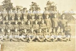 Trousse de couture canadienne, patience d'un soldat du 130th Battalion et photo panoramique de la A Coy du 81st Battalion — photo 2