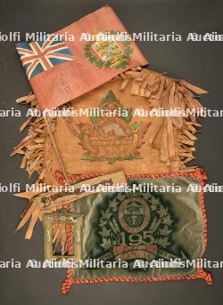 Lot d'objets patriotiques et de vétérans canadiens