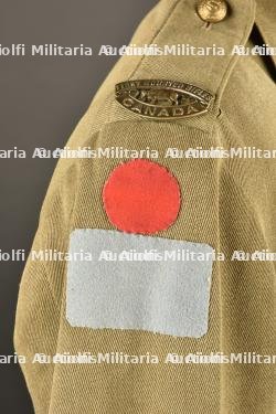 Tunique du Captain P. B. Johnson montée avec insignes du 1st Canadian Mounted Rifles — miniature 13