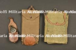 Portes cartes et boussoles d'officiers canadiens, nominatifs et régimentés