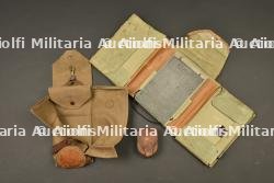 Portes cartes et boussoles d'officiers canadiens, nominatifs et régimentés — miniature 2