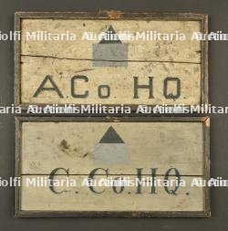 Lot de 2 panneaux indicateurs en bois peint des QG des compagnies A et C du 58th Battalion CEF — photo 1