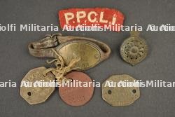 Insignes et plaques d'identité du Private A. Stock du Princess Patricia Canadian Light Infantry