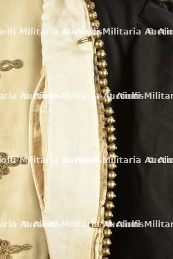 Ensemble gilet et habit de mess d'un Lieutenant Colonel attribué à l'armée indienne — photo 9