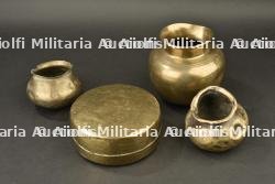 Lot de 2 pots Lota, un pot Kalash et 2 plats thali formant gamelle de l'armée des Indes — miniature 2