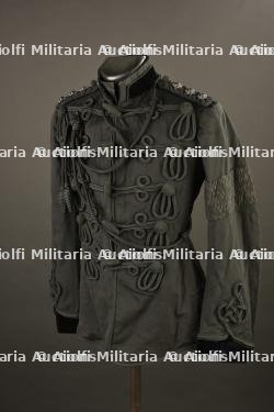 Tunique dolman de grande tenue du Captain Gerard William Burton, DSO, du 39th Garhwal Rifles tué en octobre 1915 à Givenchy