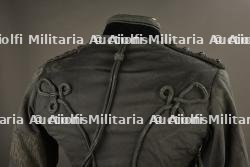 Tunique dolman de grande tenue du Captain Gerard William Burton, DSO, du 39th Garhwal Rifles tué en octobre 1915 à Givenchy — miniature 3