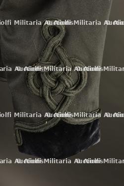 Tunique dolman de grande tenue du Captain Gerard William Burton, DSO, du 39th Garhwal Rifles tué en octobre 1915 à Givenchy — photo 9