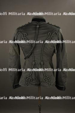 Tunique dolman de grande tenue du Captain Gerard William Burton, DSO, du 39th Garhwal Rifles tué en octobre 1915 à Givenchy — photo 11
