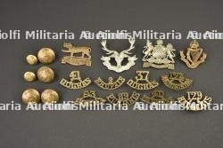 Lot de 18 insignes et boutons de l'armée des Indes — photo 1