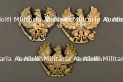 Lot de 3 plaques de casques à pointe prussiens