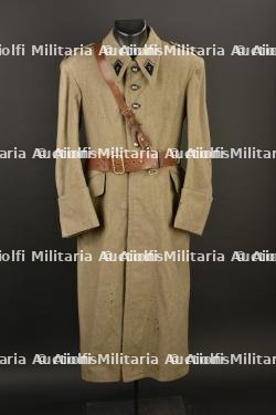 Manteau d'officier du 7ème Régiment d'automitrailleuse