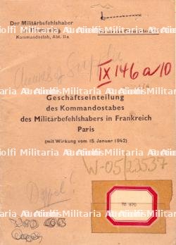 ANNUAIRE DE L’ADMINISTRATION DE L’ÉTAT-MAJOR DE COMMANDEMENT MILITAIRE ALLEMAND DE L’HOTEL MAJESTIC , GESCHÄFTSEINLEITUNG DES KOMMANDOSTABES DES MILITÄRBEFEHLSHABERS IN FRANKREICH PARIS — photo 1