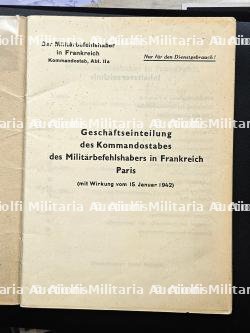ANNUAIRE DE L’ADMINISTRATION DE L’ÉTAT-MAJOR DE COMMANDEMENT MILITAIRE ALLEMAND DE L’HOTEL MAJESTIC , GESCHÄFTSEINLEITUNG DES KOMMANDOSTABES DES MILITÄRBEFEHLSHABERS IN FRANKREICH PARIS — photo 2