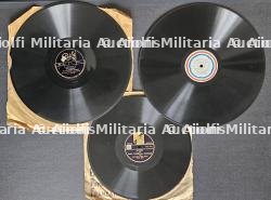 TROIS DISQUE 78 TOURS DE PERSONNALITES DE LA COLLABORATION , MARÉCHAL PÉTAIN (1856-1951), PHILIPPE HENRIOT (1889-1944), JACQUES DORIOT (1898-1945) — photo 2