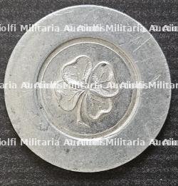 LOT D’UNE MÉDAILLE EN PORTE-CLÉ ET D’UN PORTE BONHEUR, SOUVENIRS DE PARIS OCCUPÉ — photo 5