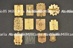Lot de 12 insignes marine — miniature 2