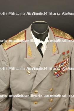 Lot comprenant 1 ensemble de maréchal de l'artillerie — photo 7