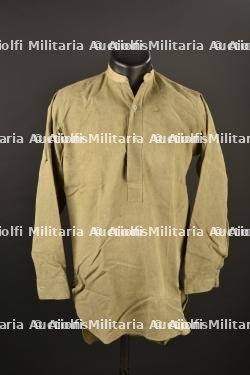 Chemise britannique.
