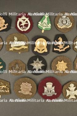 Cap badge Commonwealth. — photo 3