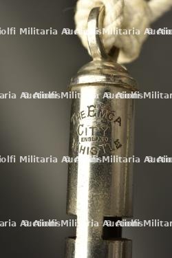 Brassard et sifflet MP. — photo 2