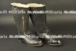 Bottes d'évasion. — miniature 1