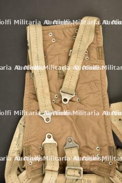 Parachute de pilote RAF. — miniature 4