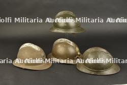 Ensemble de casques Adrian. Set of Adrian helmets. — photo 5