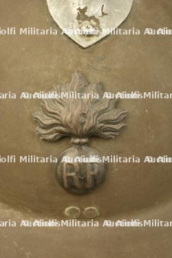 Ensemble de casques Adrian. Set of Adrian helmets. — miniature 6