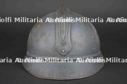 Casque Adrian modèle 1915 d’infanterie. Model 1915 Adrian infantry helmet. — miniature 7